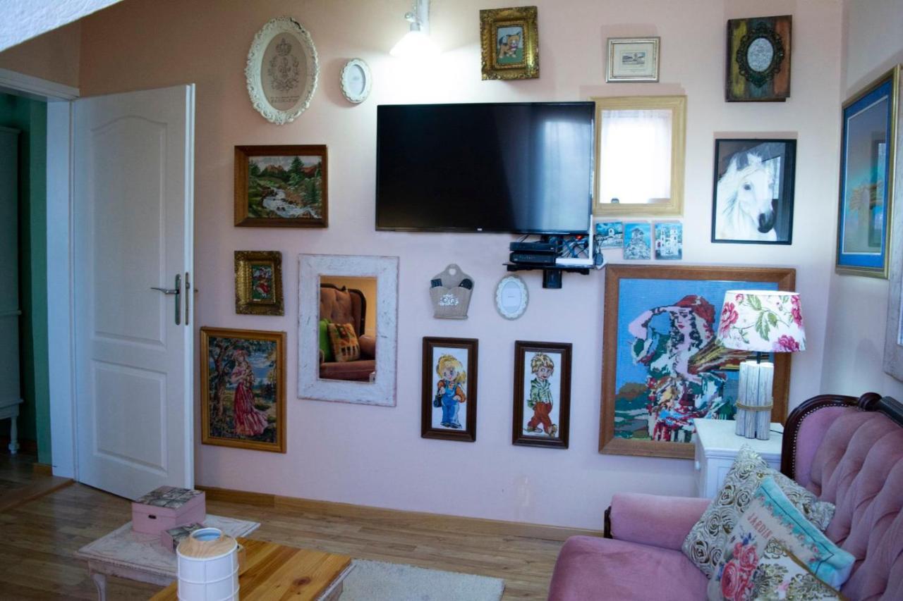 Apartment Dadi Τσέτινιε Εξωτερικό φωτογραφία